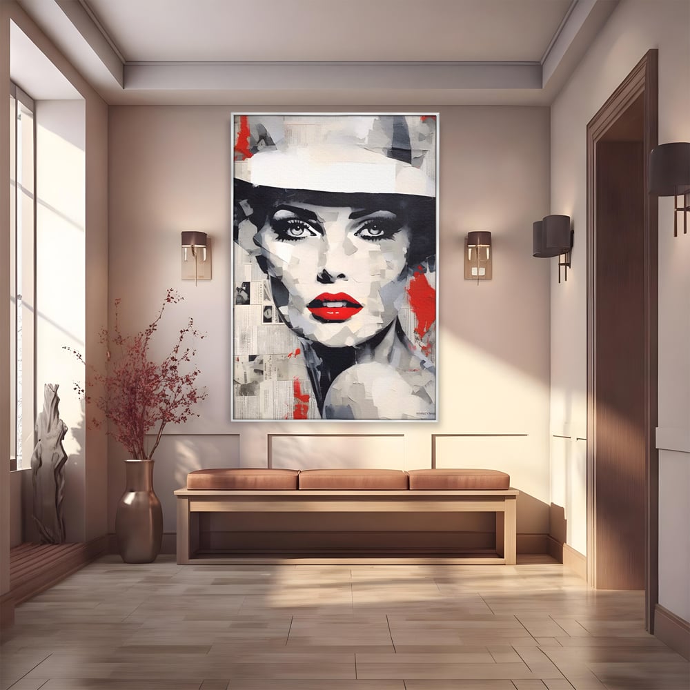 Tablou canvas cu tablou portret femeie cu buze rosii, in rama de aluminiu argintiu
